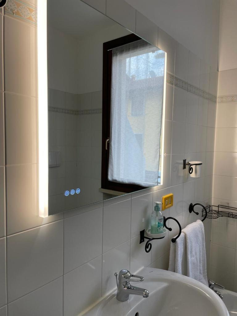 Villa Casa Laghetto Castellaro  Habitación foto